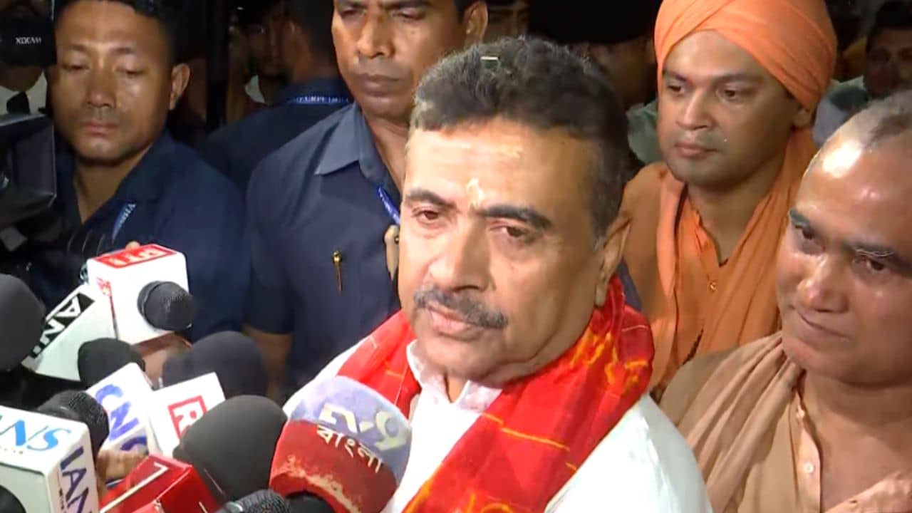 Suvendu give message: সাবধানে থাকুন, সব বন্ধ করে দিন, ভদ্র হন, চেয়ারে বসেই কাদের কড়া বার্তা শুভেন্দুর?