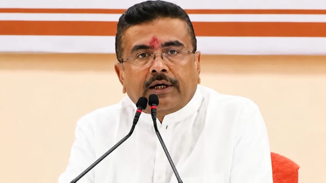 স্কুলের ইউনিফর্মেও দুর্নীতি? এবার রিপোর্ট তলব মুখ্যমন্ত্রী শুভেন্দুর