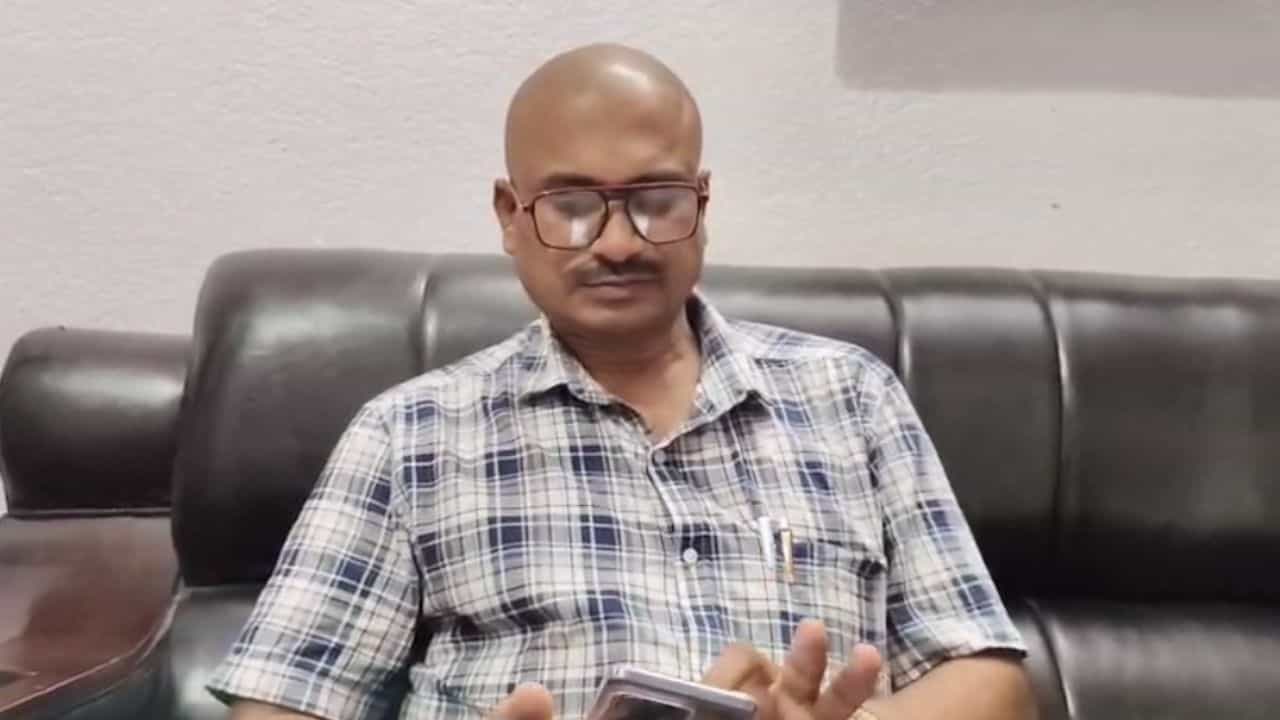 Suvendu And Abhishek: শুভেন্দুকে হারাতে ১০০ কোটি টাকা বাজেট রেখেছিল তৃণমূল? ফাঁস করলেন শহিদুল