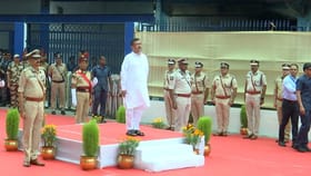 Live: নবান্নে শুভেন্দু, নতুন মুখ্যমন্ত্রীকে গার্ড অব অনার