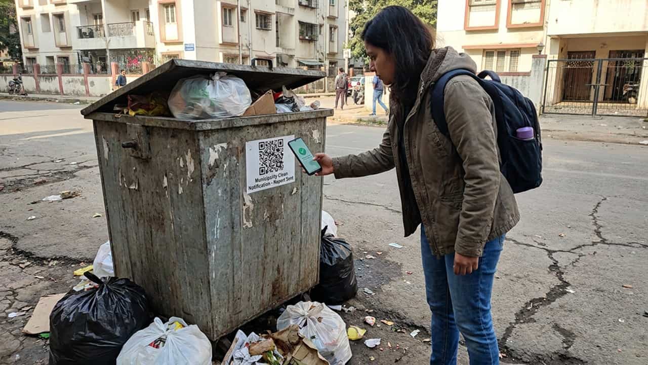 Suvendu launch Swachh app: উদ্বোধন হয়ে গেল 'স্বচ্ছ অ্যাপের', রাস্তায় ময়লা দেখলেই পাঠিয়ে দিন সরকারকে Suvendu launch Swachh app: উদ্বোধন হয়ে গেল 'স্বচ্ছ অ্যাপের', রাস্তায় ময়লা দেখলেই পাঠিয়ে দিন সরকারকে