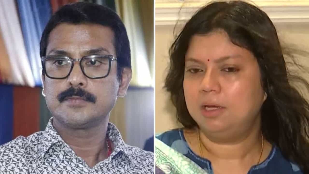 Swarup Biswas: স্বরূপ বিশ্বাসের বিরুদ্ধে আইনি বিচ্ছেদের পথে স্ত্রী জুঁই বিশ্বাস Swarup Biswas: স্বরূপ বিশ্বাসের বিরুদ্ধে আইনি বিচ্ছেদের পথে স্ত্রী জুঁই বিশ্বাস