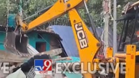 Live: তৃণমূলের পার্টি অফিসে বুলডোজার, ভেঙে গুঁড়িয়ে দিল রেল