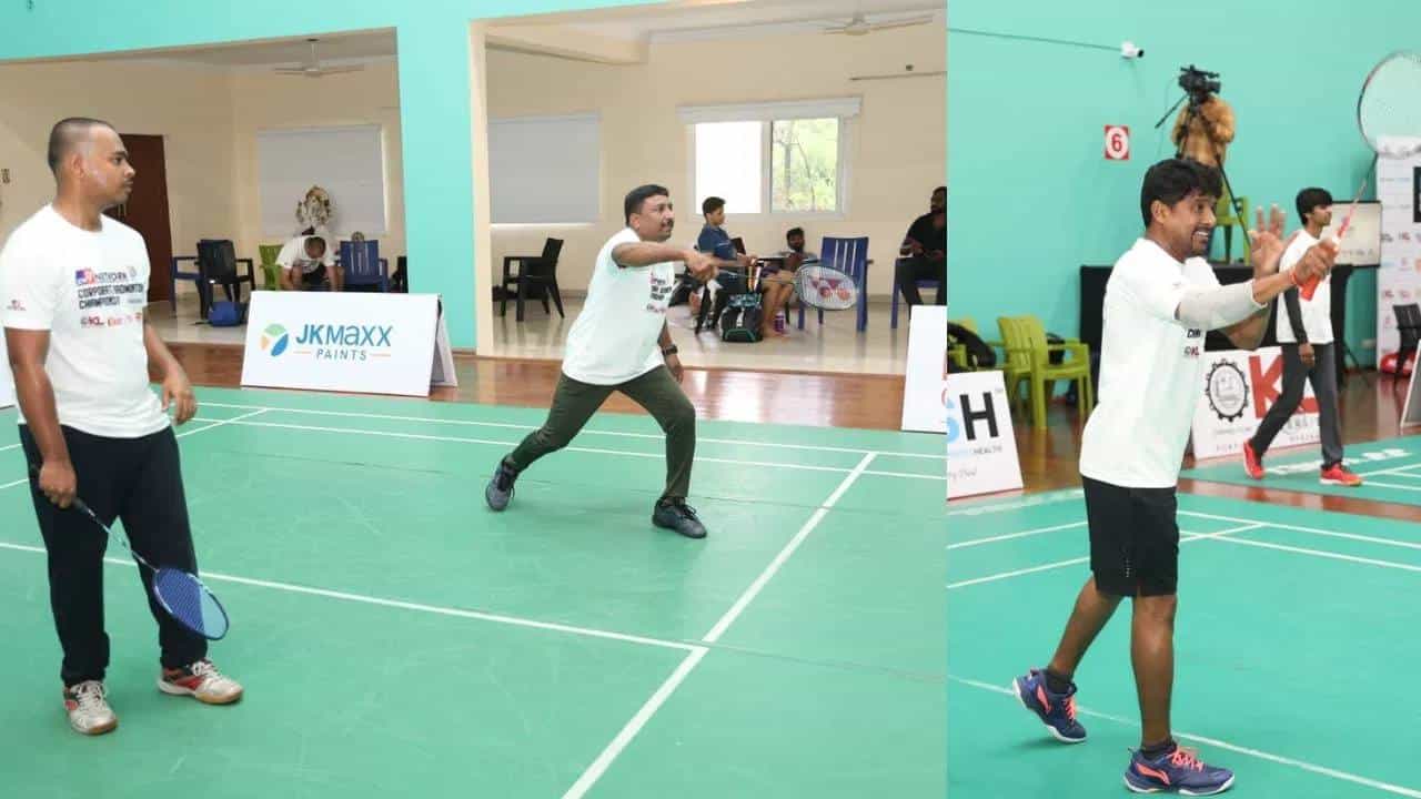 TV9 Corporate Badminton Championship: টিভি৯ কর্পোরেট ব্যাডমিন্টন চ্যাম্পিয়নশিপে একের পর এক হাড্ডাহাড্ডি ম্যাচ, কর্পোরেট তারকাদের দুর্দান্ত লড়াই মন কাড়ছে দর্শকদের TV9 Corporate Badminton Championship: টিভি৯ কর্পোরেট ব্যাডমিন্টন চ্যাম্পিয়নশিপে একের পর এক হাড্ডাহাড্ডি ম্যাচ, কর্পোরেট তারকাদের দুর্দান্ত লড়াই মন কাড়ছে দর্শকদের