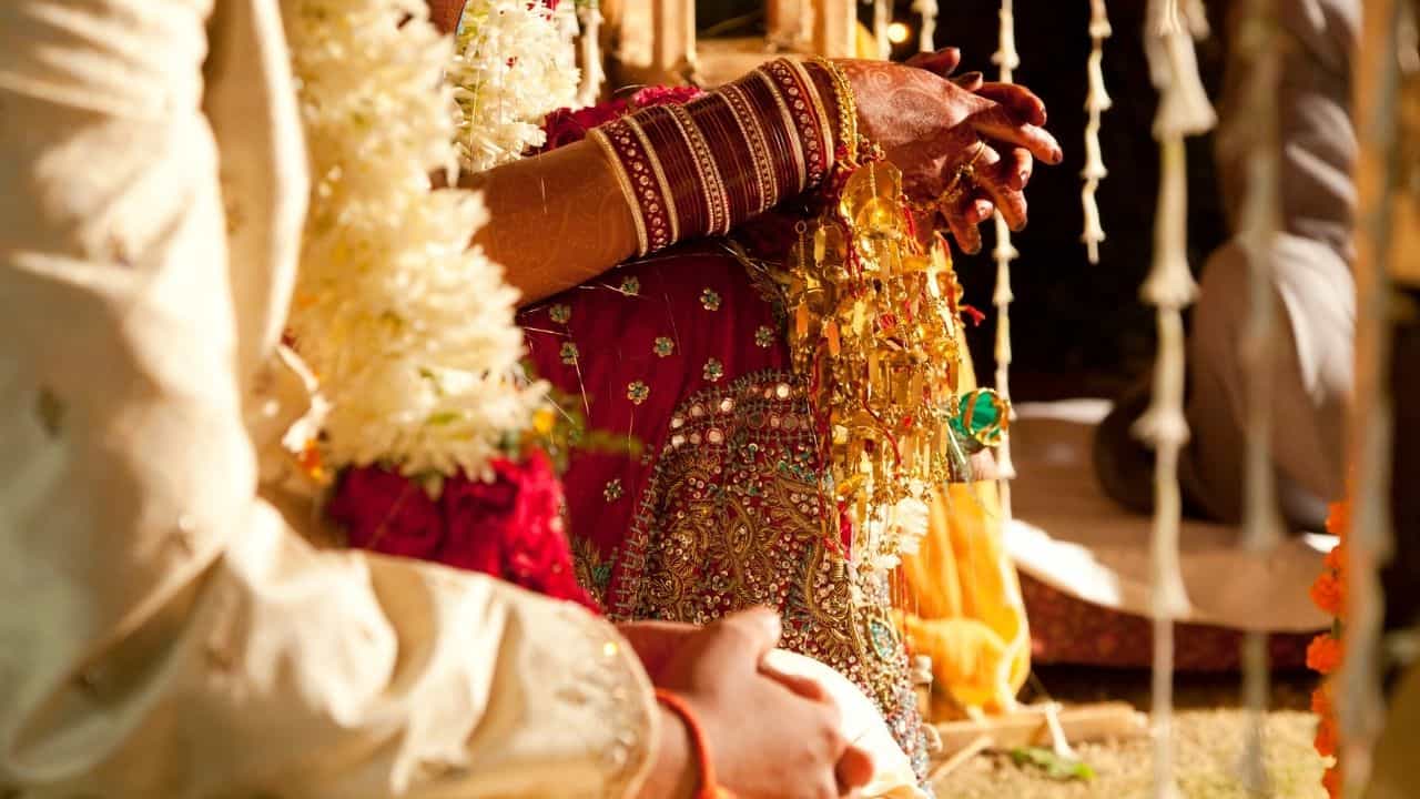 Uniform Civil Code: বহুগামিতা সম্পূর্ণ নিষিদ্ধ! সম্পত্তিতে মেয়েদের সমান অধিকার, এবার এই রাজ্যেও চালু হচ্ছে অভিন্ন দেওয়ানি বিধি Uniform Civil Code: বহুগামিতা সম্পূর্ণ নিষিদ্ধ! সম্পত্তিতে মেয়েদের সমান অধিকার, এবার এই রাজ্যেও চালু হচ্ছে অভিন্ন দেওয়ানি বিধি
