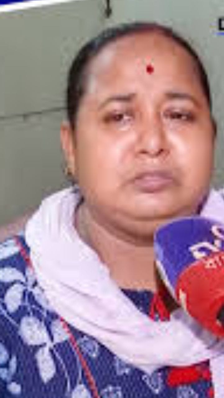 'রোদের মধ্যে জানালার ধারে বসিয়ে রেখেছিল...', ঠিক কী হয়েছিল স্কুলে?
