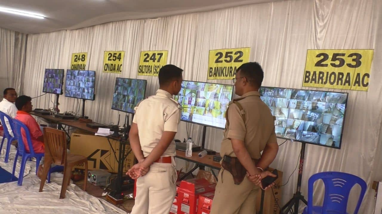 West Bengal Counting Centre Security: ত্রিস্তরীয় নিরাপত্তায় গণনা কেন্দ্র যেন দুর্ভেদ্য দুর্গ, জেলায় জেলায় তুঙ্গে শেষবেলার প্রস্তুতি