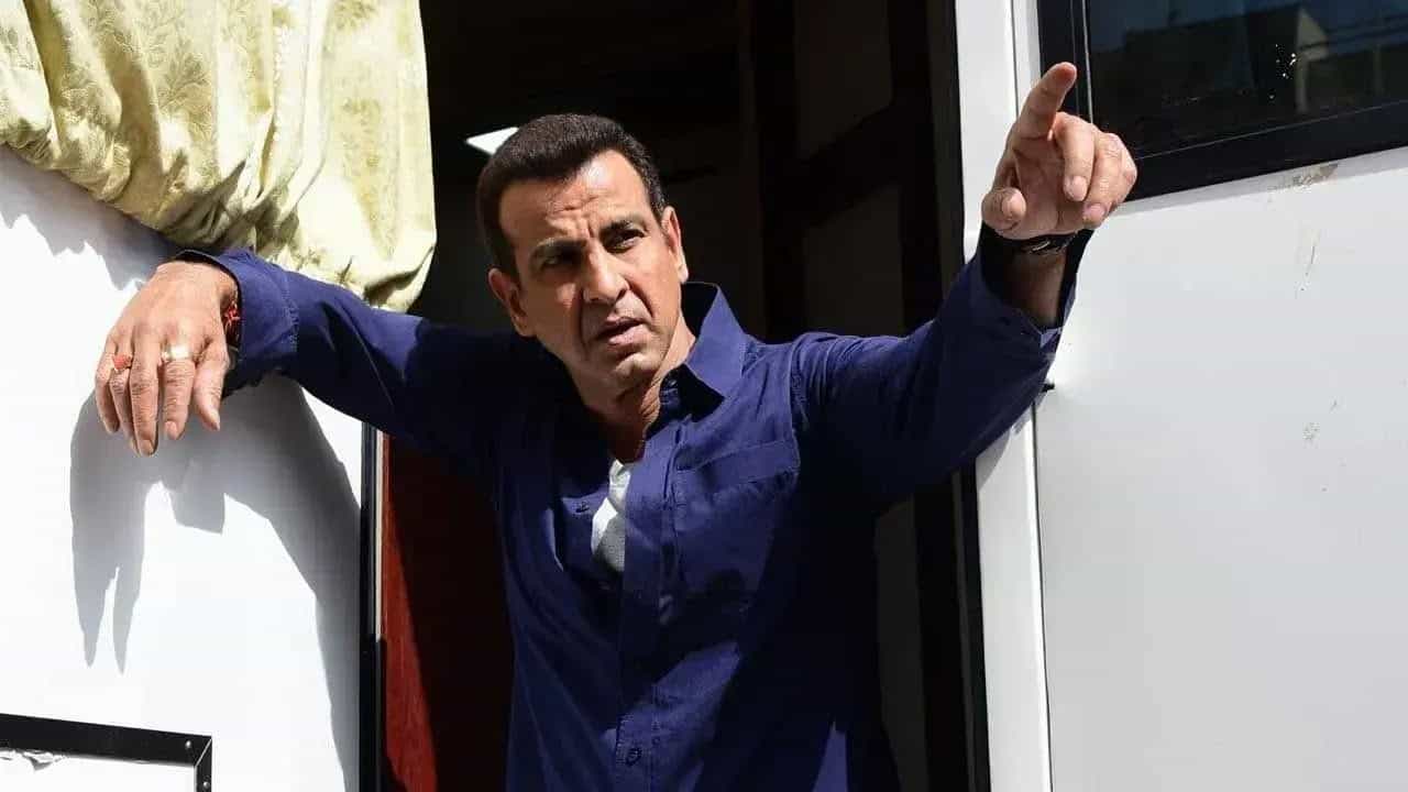 Ronit Roy Cyber Fraud Warning: রণিত রায়ের নাম করে ফাঁসানো হচ্ছে মহিলাদের! বিস্ফোরক অভিনেতা Ronit Roy Cyber Fraud Warning: রণিত রায়ের নাম করে ফাঁসানো হচ্ছে মহিলাদের! বিস্ফোরক অভিনেতা