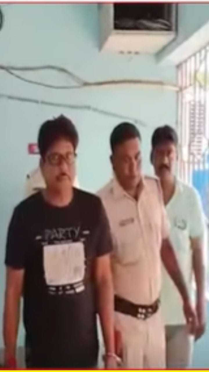 তৃণমূল জমানায় তোলাবাজি করে বিজেপির জমানায় গ্রেফতার!
