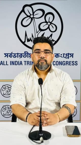 ‘এখন আমি তৃণমূলে নেই, বার করে দিয়েছে’