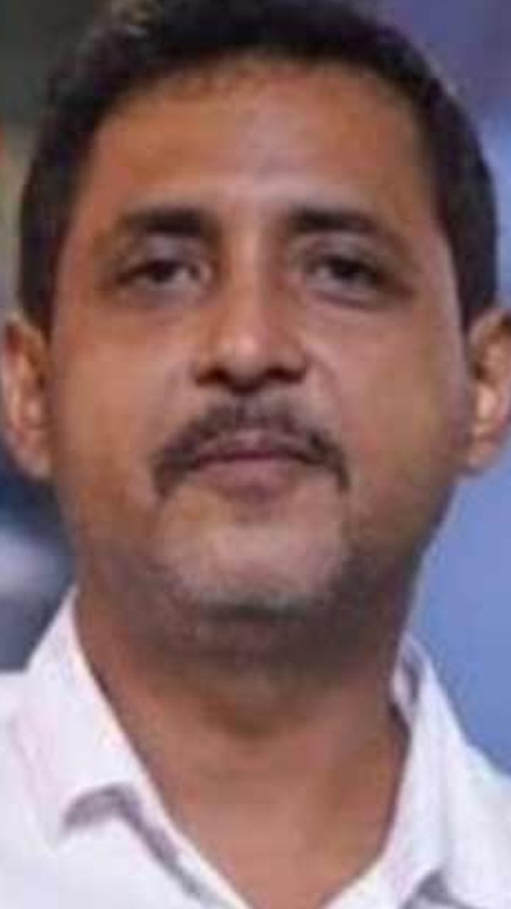 দরকার হলে  দাঁড়িয়ে থেকে তৃণমূলের পার্টি অফিস বানিয়ে দেব: সজল