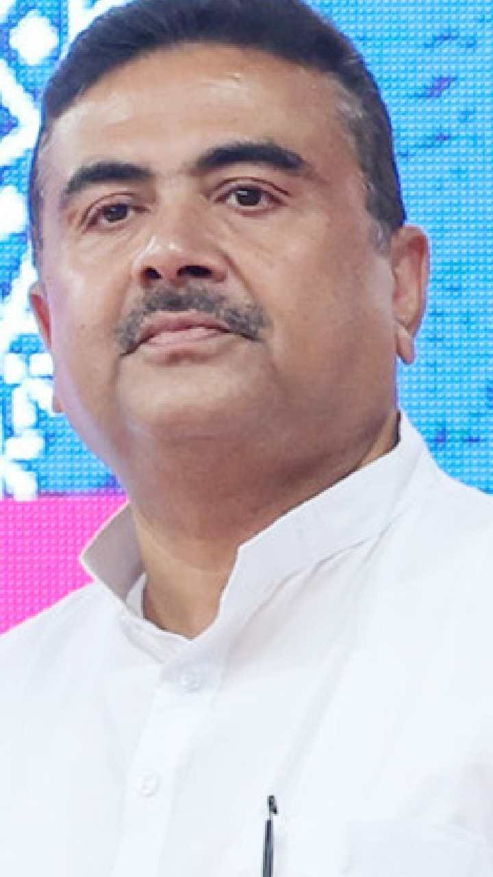 মুখ্যমন্ত্রী হওয়ার পর প্রথমবার বিজেপি দপ্তরে শুভেন্দু! পুষ্পবৃষ্টি ও জয় শ্রীরাম ধ্বনিতে মাতল সেক্টর ফাইভ
