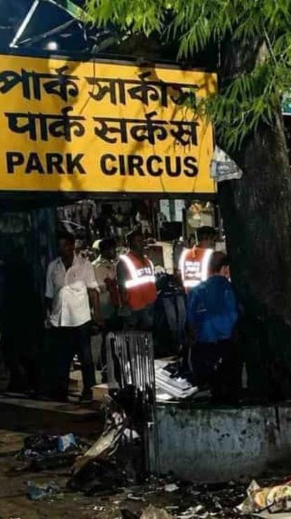 মাঝরাতে পার্ক সার্কাস স্টেশনে 'বুলডোজার অ্যাকশন'