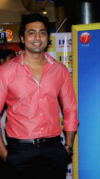 দেবের কাছে কী প্রশ্ন পাপিয়ার?