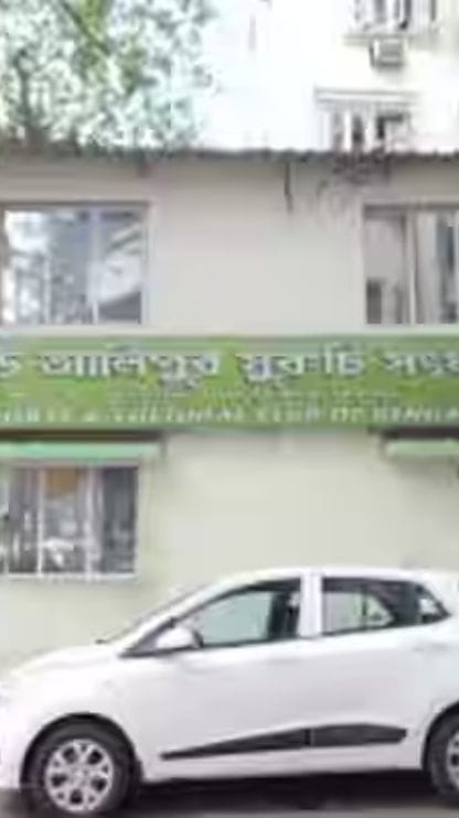 জমি দখল করে সুরুচি সংঘের পুজো! এবার কী হবে?
