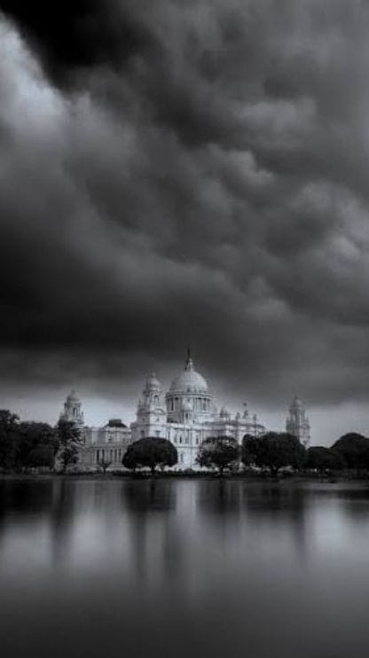 বৃষ্টি না থামলে আজ ভেসে যেতে পারে শহর কলকাতা