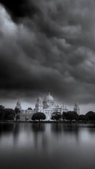 বৃষ্টি না থামলে আজ ভেসে যেতে পারে শহর কলকাতা