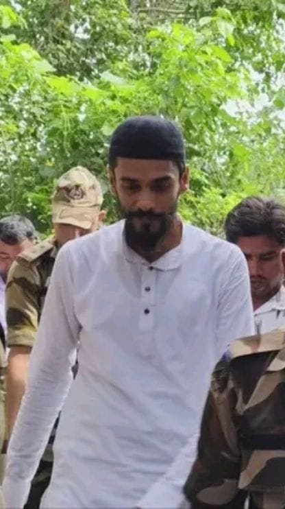 ফিরহাদদা বিধানসভায় ঢুকেই লেফ্ট টার্ন নিলেন কেন?: নওশাদ