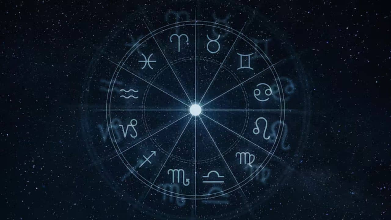 Buying iron on Tuesday astrology: শুধু শনি নয়, মঙ্গলবারও লোহা কিনতে নেই! কেন জানেন? শাস্ত্রে রয়েছে...