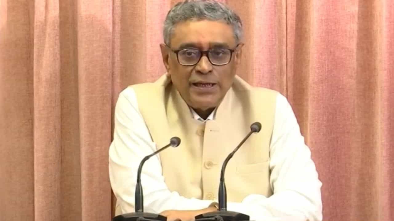 West Bengal Budget 2026: বাংলায় বিজেপি সরকারের প্রথম বাজেটে কী কী থাকতে পারে? কোথায় চ্যালেঞ্জ অর্থমন্ত্রী স্বপন দাশগুপ্তর? West Bengal Budget 2026: বাংলায় বিজেপি সরকারের প্রথম বাজেটে কী কী থাকতে পারে? কোথায় চ্যালেঞ্জ অর্থমন্ত্রী স্বপন দাশগুপ্তর?