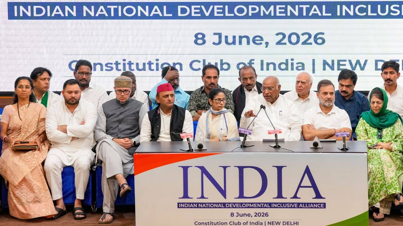 INDI Bloc: SIR প্রক্রিয়ার একাধিক প্রশ্ন তুলে এবার সুপ্রিম কোর্টের প্রধান বিচারপতিকে চিঠি INDI জোটের