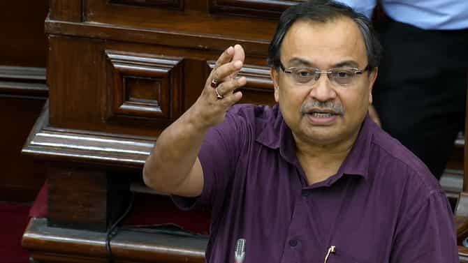 ডেস্কের সাংবাদিকদের জন্য বড় আবেদন করলেন কুণাল