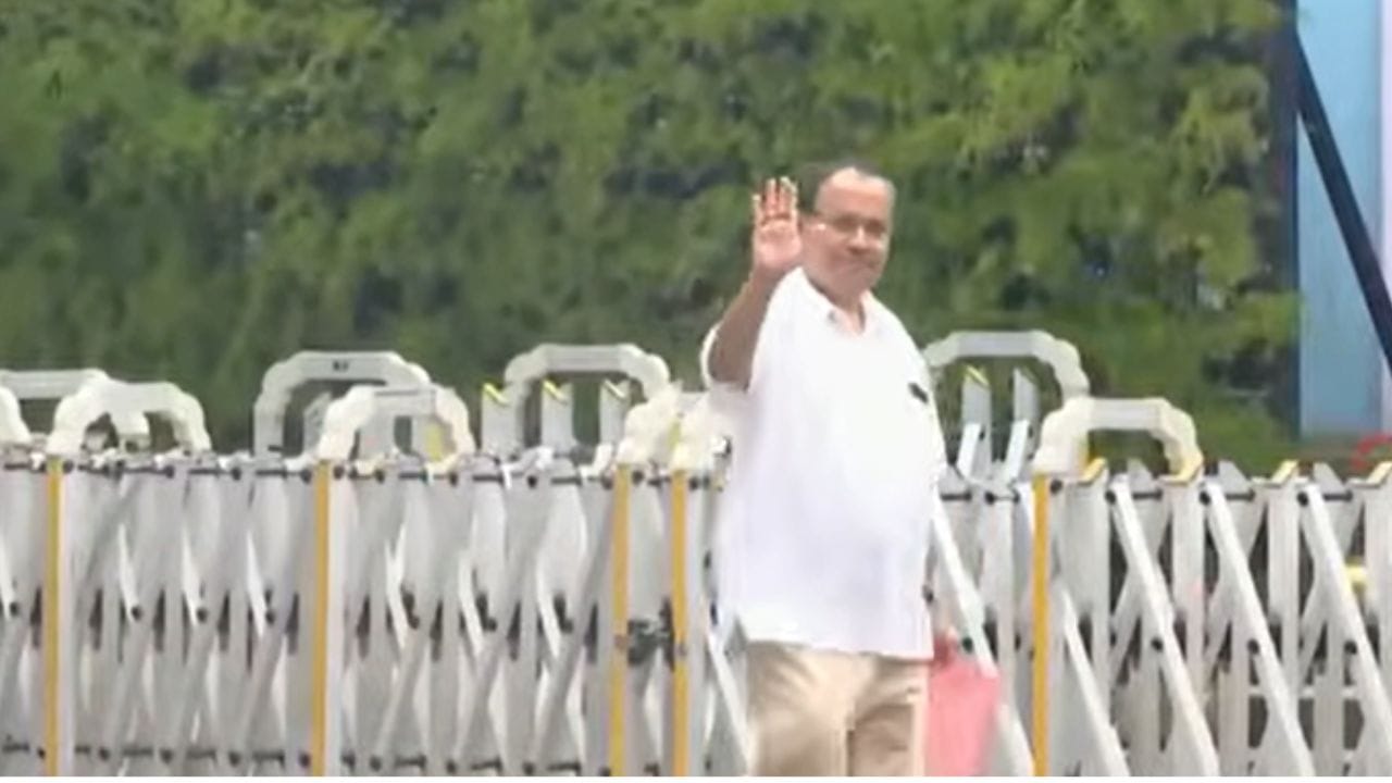 শুভেন্দুর ডাকা বৈঠকে কুণাল, দেখা গেল নয়নাকেও