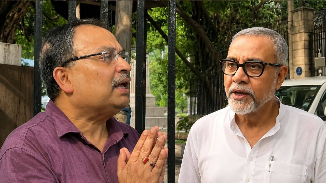Tapas Roy Kunal Ghosh:  বিধানসভায় তাপসের মুখোমুখি! ছন্নছাড়া তৃণমূলের অস্বিত্ব রক্ষায় কী আবদার করলেন কুণাল?