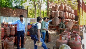 LPG সিলিন্ডার আসা বন্ধ হয়ে যাবে! ৩০ জুনের মধ্যে গ্রাহকদের এটা করতে হবে