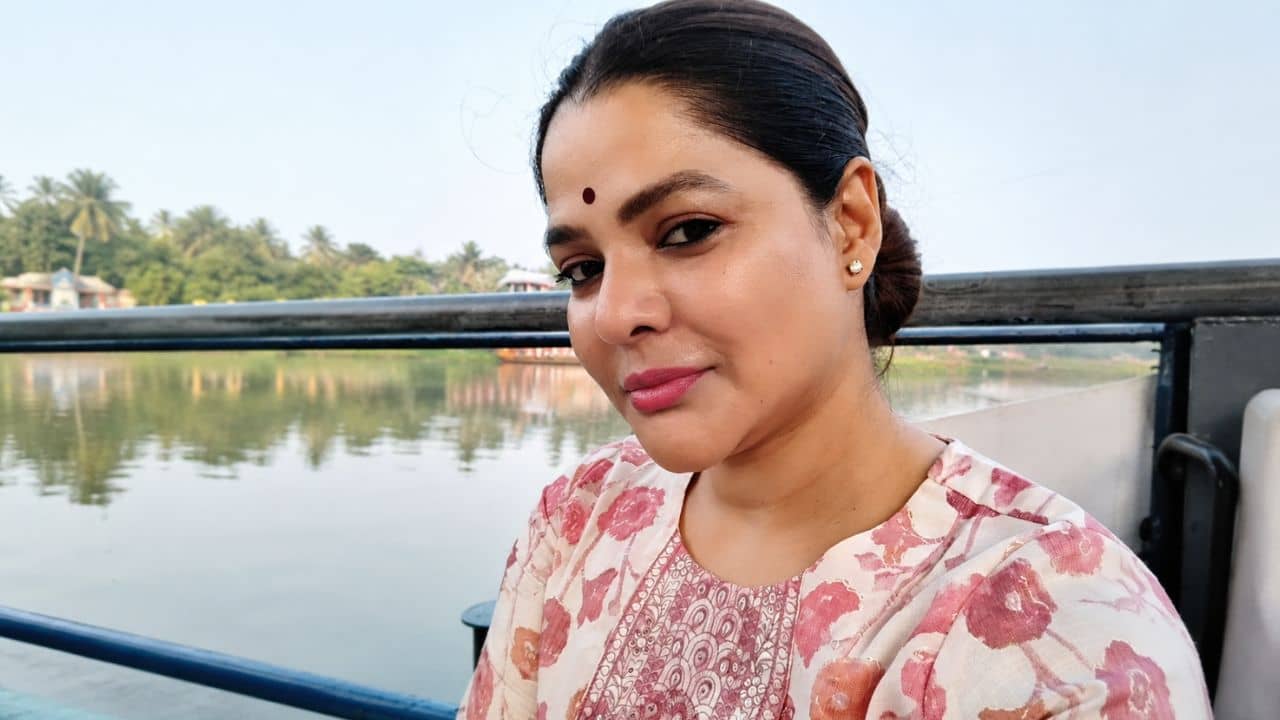 Arpita Mukherjee: চার বছর পর জীবনের নতুন অধ্যায় নিয়ে মুখ খুললেন অর্পিতা, বললেন অন্ধকার সময়ের কথাও
