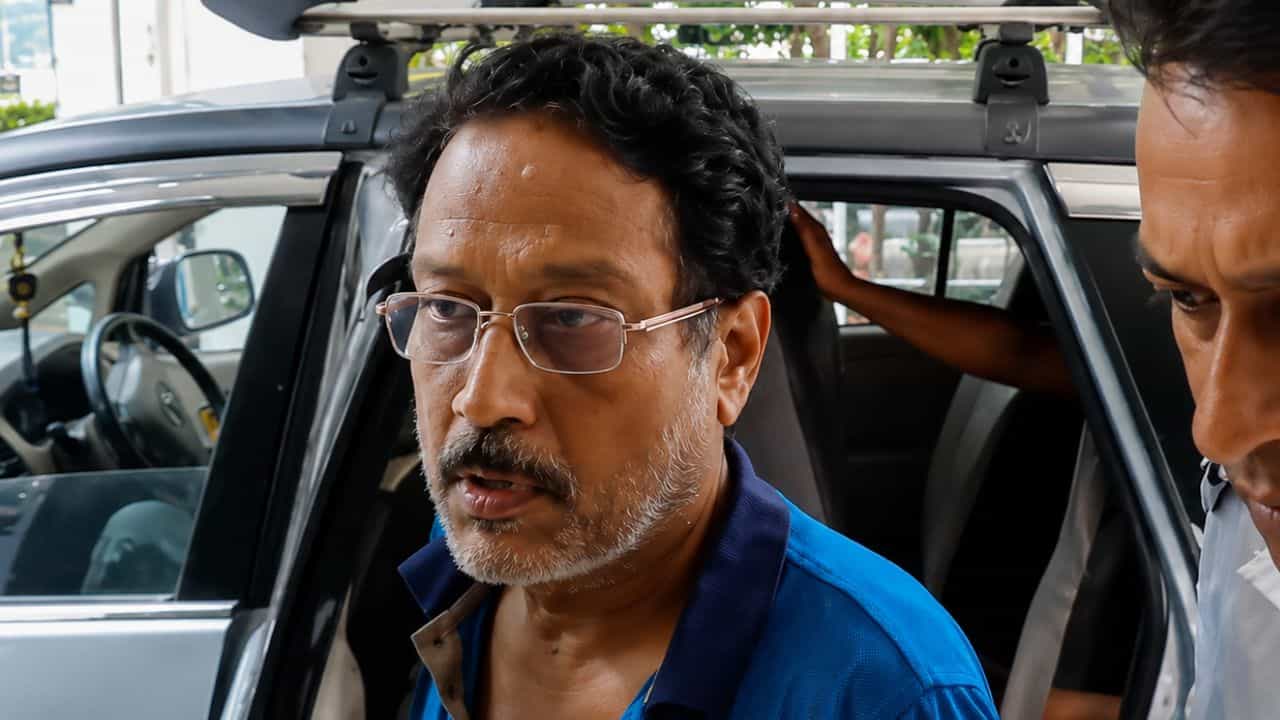 Sabyasachi Dutta: রেহাই নেই! কল রেকর্ডের সেই 'গালিগালাজে'র সঙ্গে মেলানো হবে সব্যসাচী দত্তর 'ভয়েস' Sabyasachi Dutta: রেহাই নেই! কল রেকর্ডের সেই 'গালিগালাজে'র সঙ্গে মেলানো হবে সব্যসাচী দত্তর 'ভয়েস'