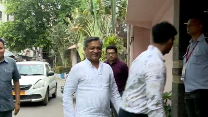 LIVE: জুঁই-তারক সহ ৫১ জনকে নিয়ে বৈঠক করছেন সন্দীপন, জাভেদ