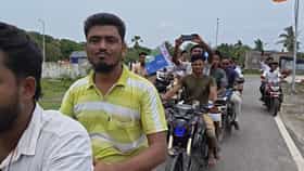 'একটাও খুঁটি থাকবে না', হেলমেট ছাড়াই আরাবুলের সঙ্গে রাস্তায় সমর্থকরা