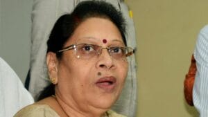 সামনে এসেছে সই, ইস্তফা দিলেন মালা রায়