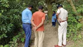 আম ভেবে কুড়োতে গিয়ে বিস্ফোরণ, আহত তিন শিশু