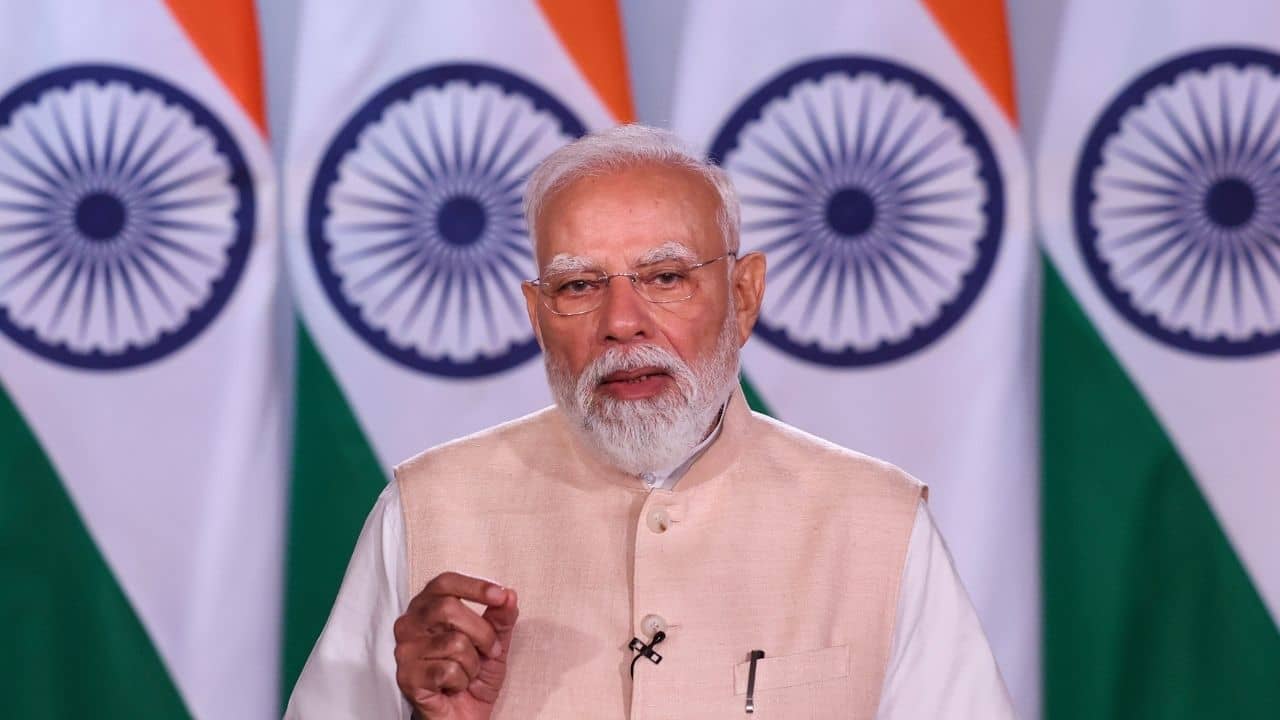 Narendra Modi Longest Serving PM: একটানা ৪৩৯৯ দিন! ইতিহাসের দোরগোড়ায় মোদী, প্রধানমন্ত্রী হিসেবে নেহরুকেও ছাপিয়ে যাবেন তিনি