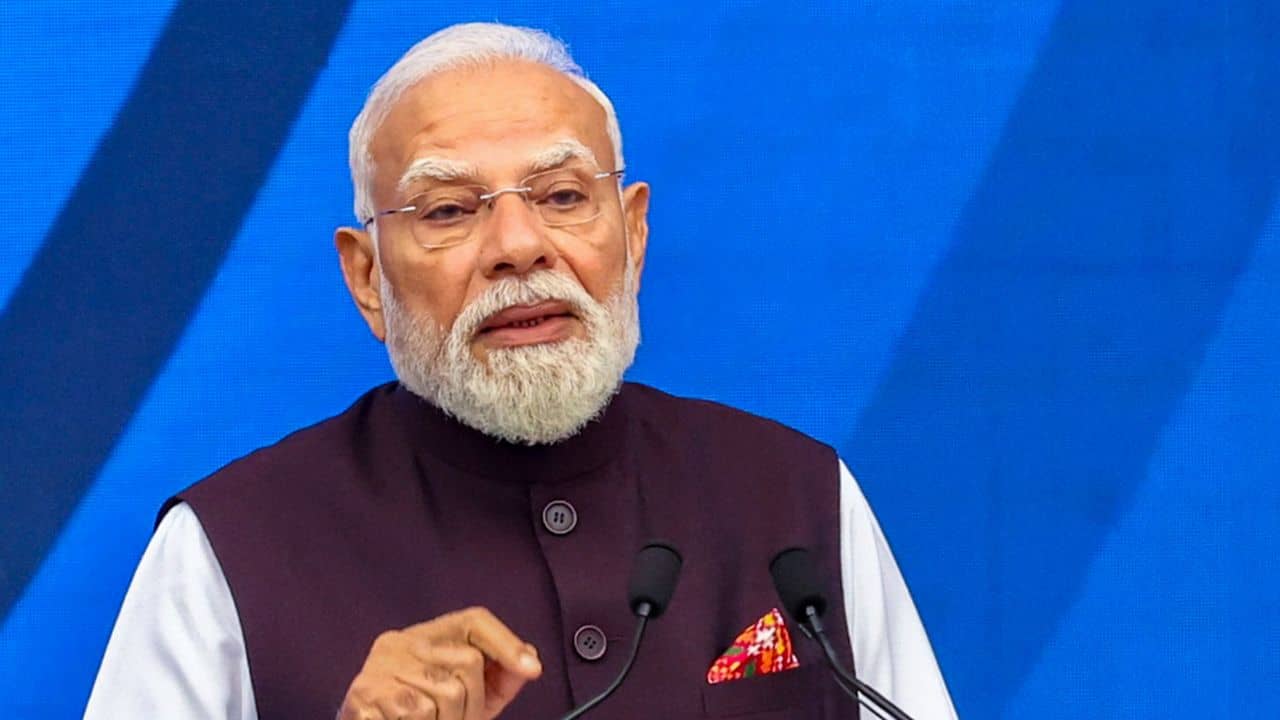PM Modi: উদ্ভাবন শক্তি ভারতের DNA-তে রয়েছে, আমরা সমস্যার সমাধান করি, ফ্রান্সে বললেন মোদী