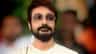 ভয়ানক! প্রসেনজিতের ঠোঁটে চুমু খেয়ে মাংস ছিঁড়ে নিল পুরুষ অনুরাগী