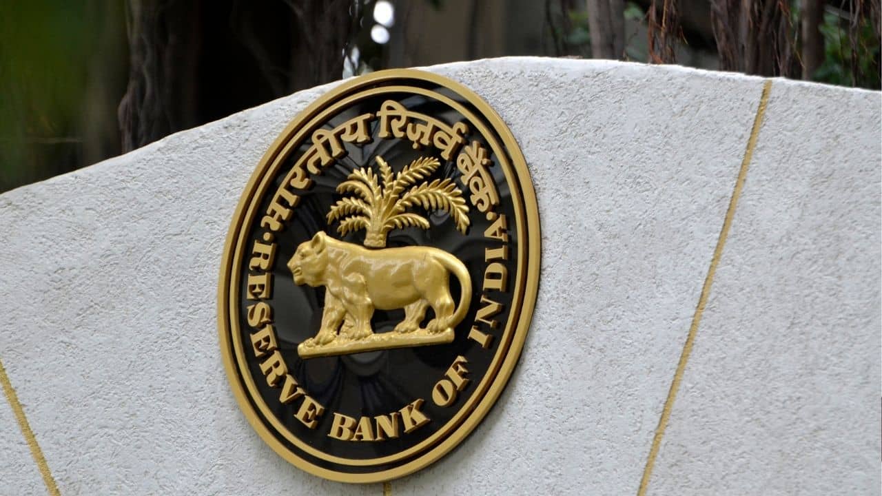 RBI MPC Meeting EMI Impact: আপনার হোম লোন-পার্সোনাল লোনের EMI কি বেড়ে যাবে? আজই বড় ঘোষণা RBI-র