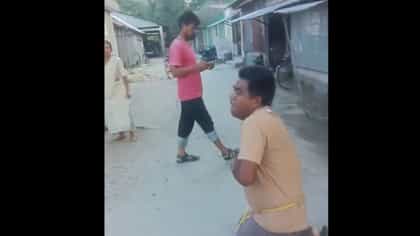শীতলকুচিতে জনতার রোষের মুখে তৃণমূল নেতা!