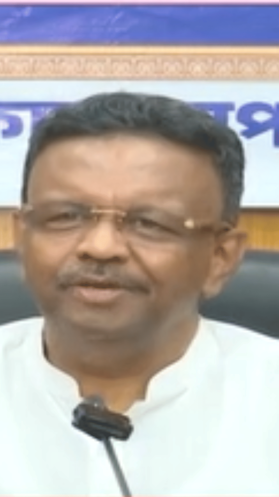ইস্তফা দিয়ে ববির মুখে 'নিধিরাম সর্দার'