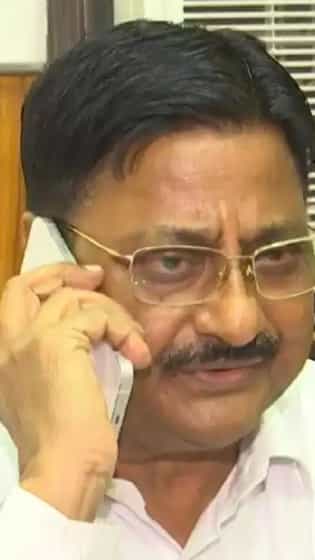 ময়দান আর রাজনীতি আলাদা রাখাই শ্রেয়! কল্যাণ চৌবের অনুষ্ঠানে গিয়ে কী বললেন মমতার দাদা অজি...