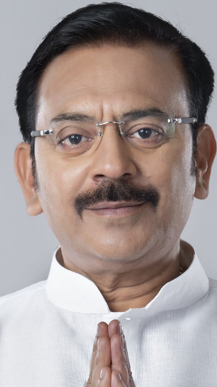 গরহাজিরার হ্যাটট্রিক! হাইকোর্টের কড়া নির্দেশের পরেও পুলিশি জেরা এড়াতে কোথায় গা ঢাকা দিলেন অরূপ বিশ্বাস?