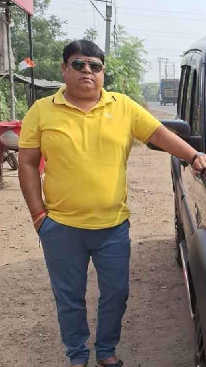 কোটি টাকার পর এবার স্বাস্থ্যকেন্দ্রে ত্রাণের পাহাড়! বাদুড়িয়ার পুরপ্রধানের কীর্তিতে তাজ্জব পুলিশ