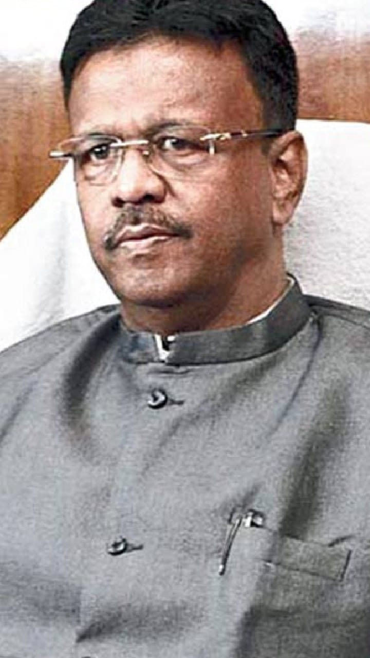 মেয়রের পদ ছাড়ার আসল কারণ জানালেন ফিরহাদ