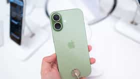 দুর্দান্ত অফার!জলের দরে বিকোচ্ছে iPhone 17, ছাড় পেতে পারেন ৫০ হাজার?