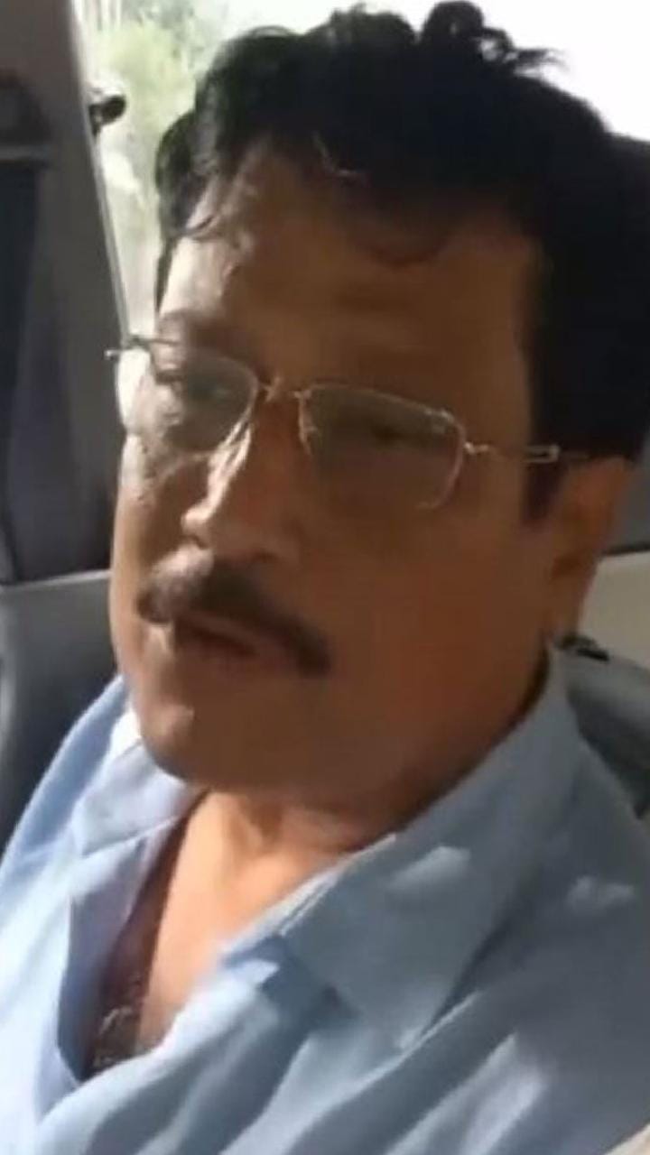 সব্যসাচীকে নিয়ে তল্লাশিতে পুলিশ, ক্ষুব্ধ জনতার ‘পচা ডিম থেরাপি’ সল্টলেকে!