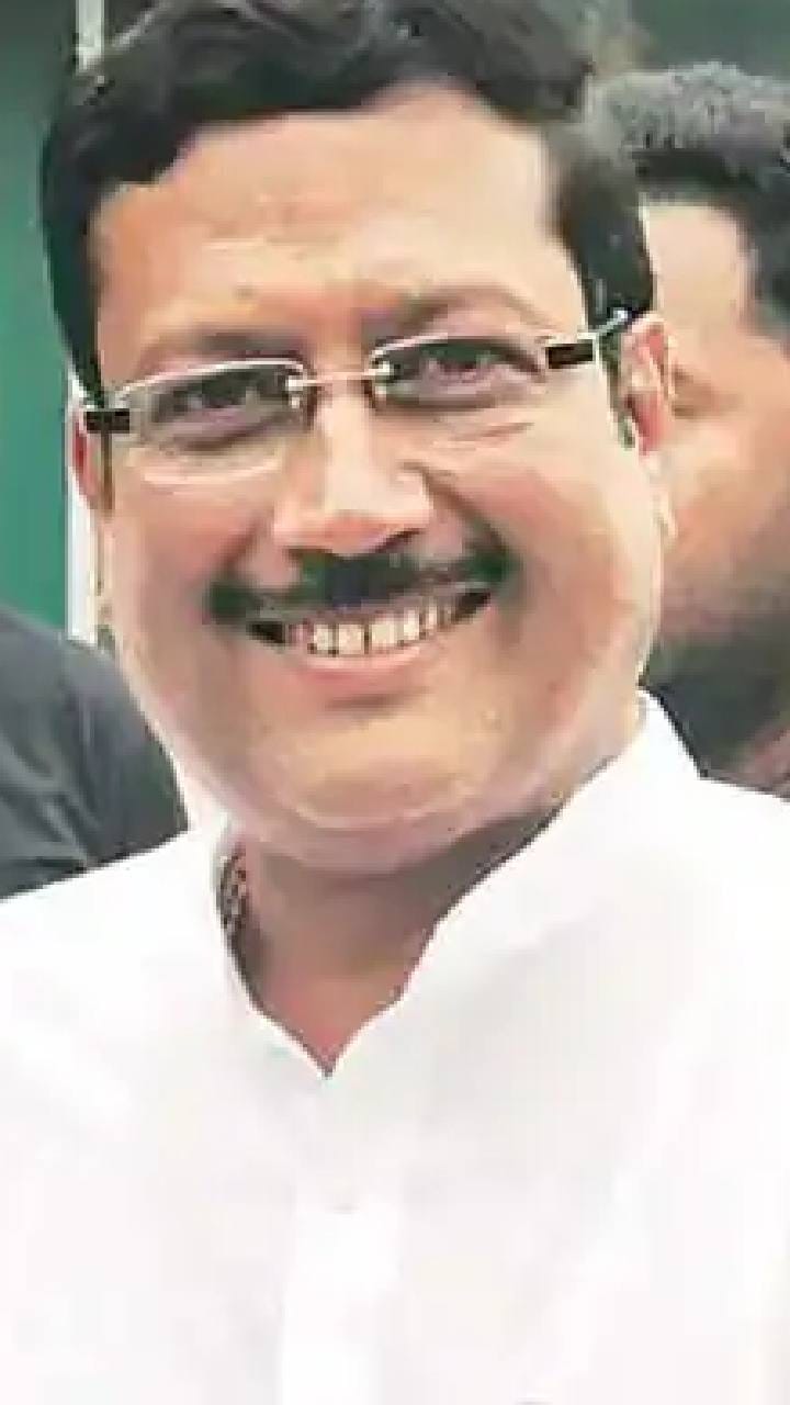 নদিয়ায় সব্যসাচী ঘনিষ্ঠের বাড়ি থেকে ৩ কেজি সোনা উদ্ধার! আইনি লড়াইয়ের হুঁশিয়ারি টিনার