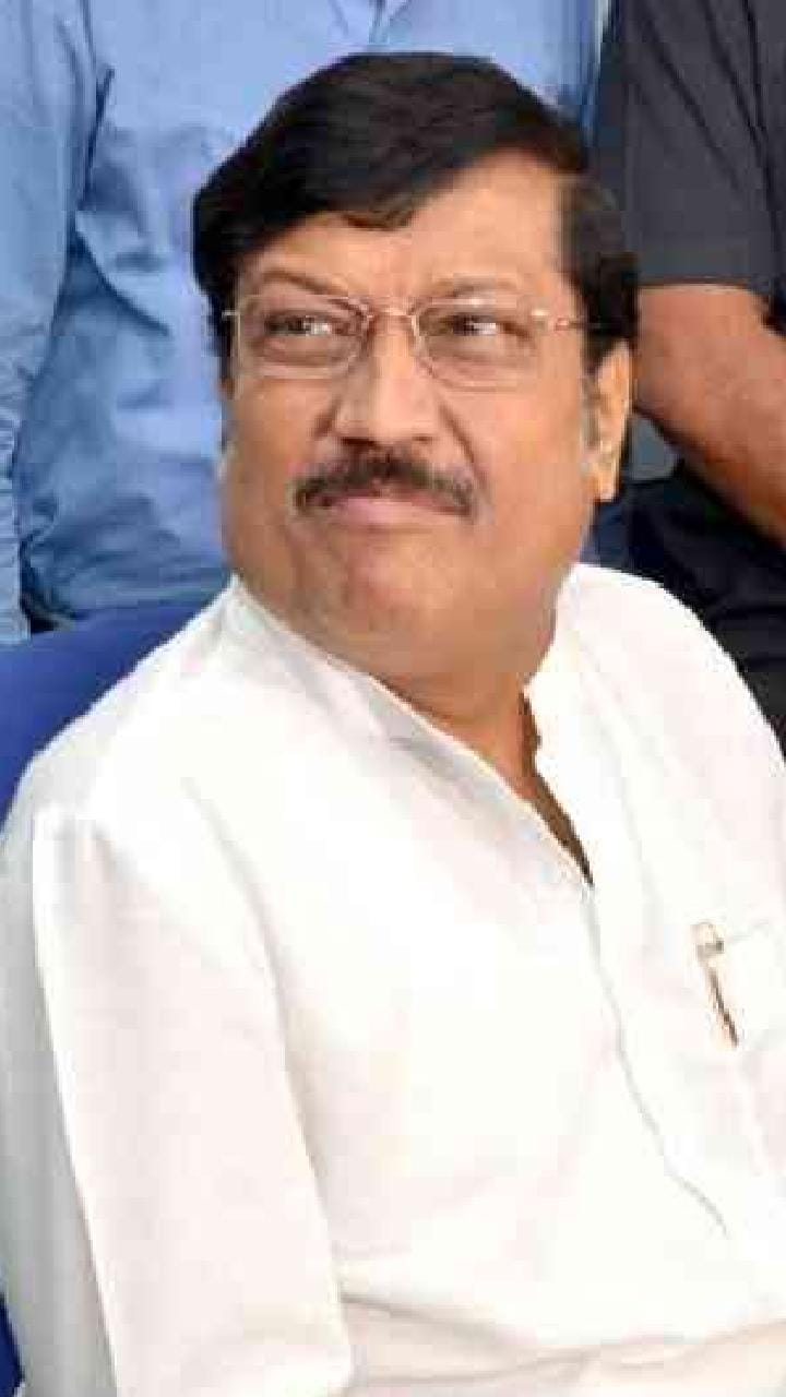 সোনায় মোড়া সব্যসাচী! বাড়ি থেকে মাত্র ৩০০ গ্রাম মিললেও বাজেয়াপ্ত ৫০ কেজি সোনা ক্রয়ের নথি