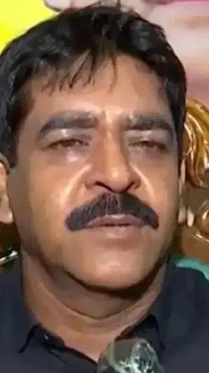 ক্ষমতার অপব্যবহার করে ১০ বিঘা জমি দখল! শওকত মোল্লার বিরুদ্ধে সরব নৌখালীর জমিহারা বাসিন্দারা